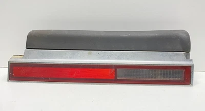 90-92 LINCOLN MARK VII LADO DERECHO CENTRO CROMO MOLDURA LUZ TRASERA OEM, 166-01666 Foto 1 de 4