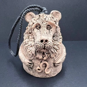 Vintage Löwe Sternzeichen Keramik Glocke Löwe Handarbeit Ton Skulptur Astrologie Deko - Bild 1 von 8