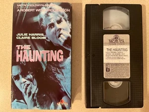 The Haunting (VHS, 1990) Julie Harris, Claire Bloom - Picture 1 of 3