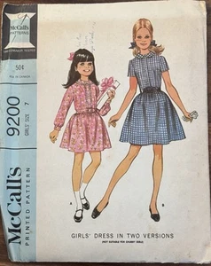 Vintage McCalls Muster 9200 Mädchen Shirtwaist Kleid Gr. 7 Brust 26 ungeschnitten - Bild 1 von 2