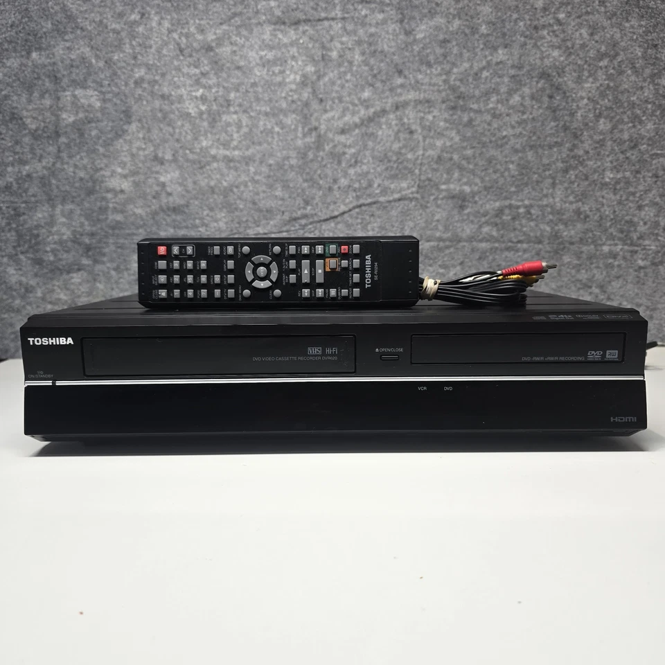 Toshiba DVR620KU DVD Recorder VCR Combo Dubbing Transfer VHS to DVD with Remote - Image 1 of 4