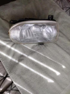 1998 Volkswagen Golf Driver Headlight - Picture 1 of 2