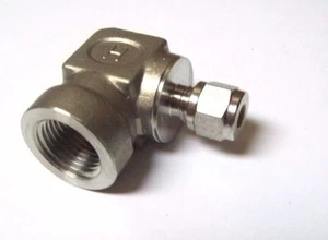 1/4" Tube x 1/2" FNPT 316ss Female Elbow Fitting HOKE 4LF8-316 - Picture 1 of 2