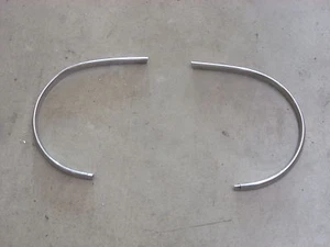 COPPIA MODANATURE ANTERIORI LANCIA FLAVIA 1500 - 1800 - NUOVE - ORIGINALI - Imagen 1 de 1