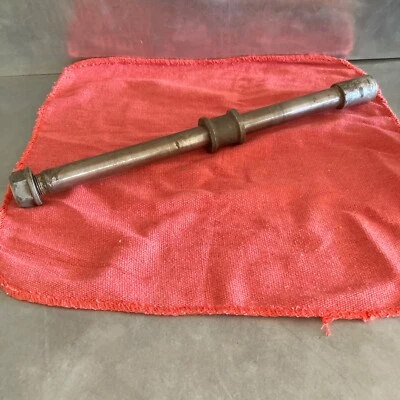 Honda Shadow 1100 VT1100 1989 eje trasero eje perno con espaciador Foto 1 de 4