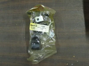 New Buyers Products WJ206 Hood Catch Rubber 6 With Nub - Picture 1 of 2