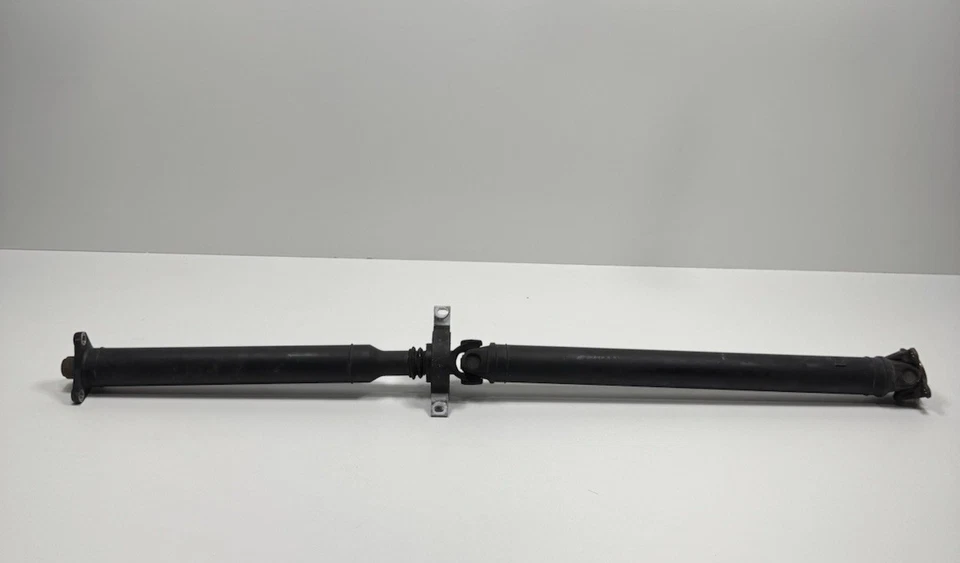 ✅2008-2013 BMW 128i E82 N52 Driveshaft Propeller Shaft 7567949 OEM - Image 1 of 4