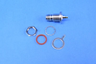 Trompeter Bulkhead Triaxial Connector 50 Ohms 500 MHz BJ376 - Image 1 of 4