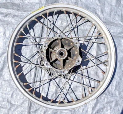 Buje de llanta trasera 77 Yamaha TT500 TT 500 2,15 x 18 Foto 1 de 4