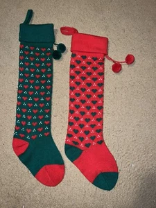 2x Knit Christmas Stocking Vintage  Red Green Hearts Yarn - Picture 1 of 4