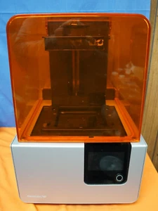 Formlabs Form 2 SLA Resin 3D Printer - Picture 1 of 10