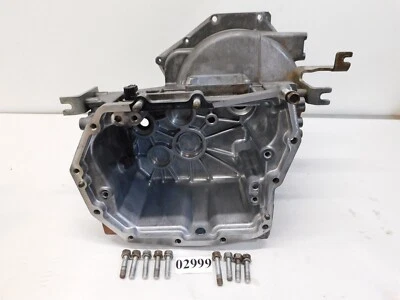 Kubota RTV1100 2012 OEM K7711-11110 carcasa de transmisión delantera Foto 1 de 4