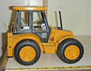 Tractor agrícola de juguete de plástico Bruder modelo 931/01 - Alemania ~ 91/2" de largo - Imagen 1 de 8