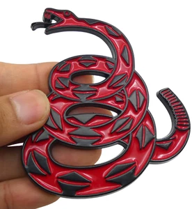 CALCOMANÍA PEGATINA EMBLEMA 3D DON'T TREAD ON ME The Gadsden Flag 3D 3D serpiente de cascabel roja - Imagen 1 de 12