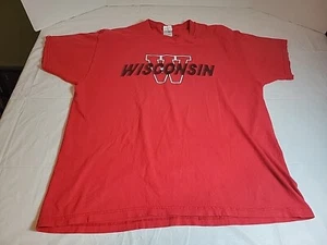 Vintage Fruit of The Loom Red XL Mens Size Wisconsin T-shirt - Picture 1 of 12