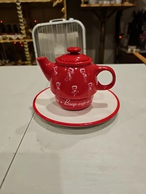 Vandor Teapot~Betty Boop And Her Dog Pudge Ceramic 2003 & Plate - Image 1 of 4