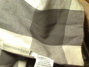 Primitives by Kathy Tree Skirt - Large Buffalo Check - Picture 1 of 5
