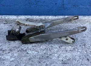 OEM 1983-2003 Kawasaki KX60 Swingarm Rear Suspension Assembly - Foto 1 di 10