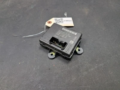 Módulo de control puerta trasera derecha Volvo S60 2015 31343872 2014 2016 2017 2018 Foto 1 de 4