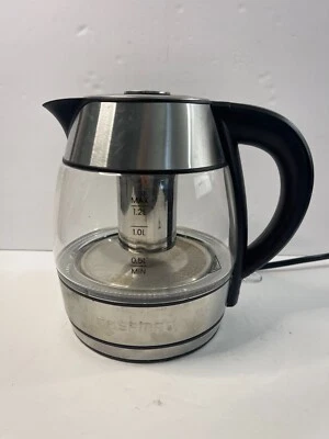 Hervidor eléctrico Chefman Fast Boil 1,2 L con infusor de té modelo RJ11-12-TI Foto 1 de 4