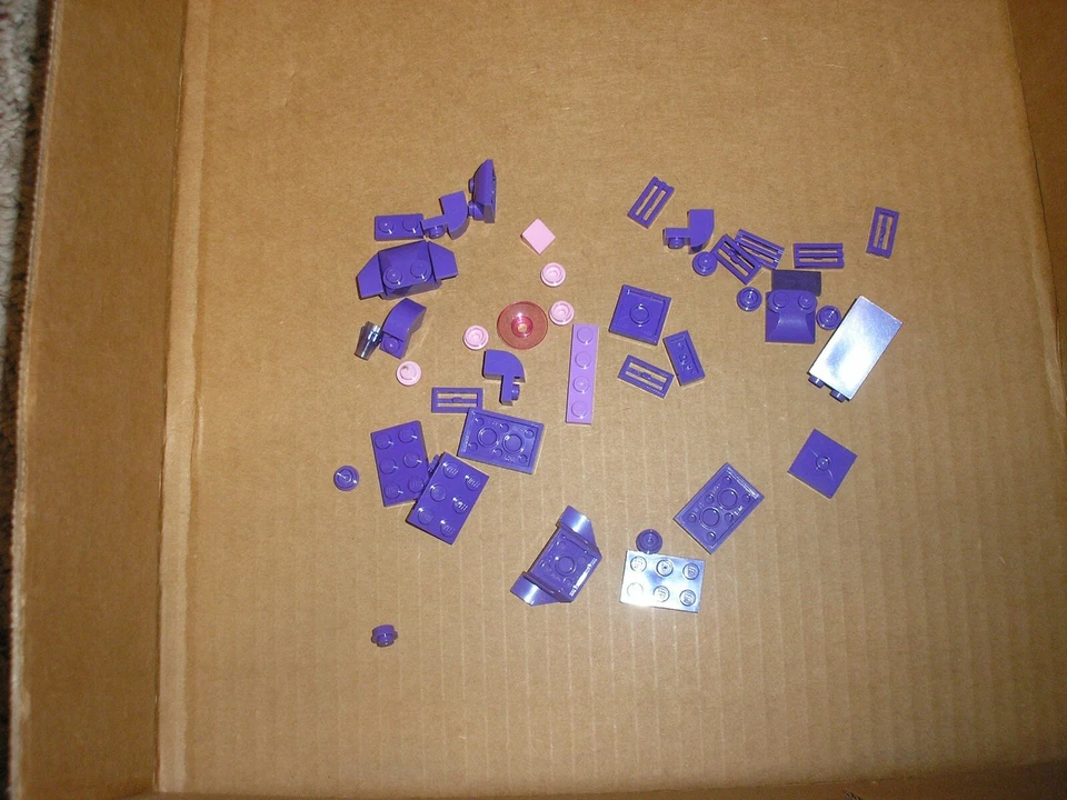 RARO Lote De Colección de LEGOs Púrpura y Rosa Algunos Especialidades y Trans ENVÍO GRATUITO Foto 1 de 1