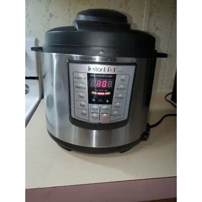 Olla instantánea programable presión/arroz/olla lenta 6 en 1 número de modelo LUX V3  Foto 1 de 4