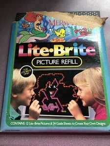 Hasbro Lite Brite 1986 recarga de imagen de Sirenita + hojas guía - falta 1 - Imagen 1 de 3