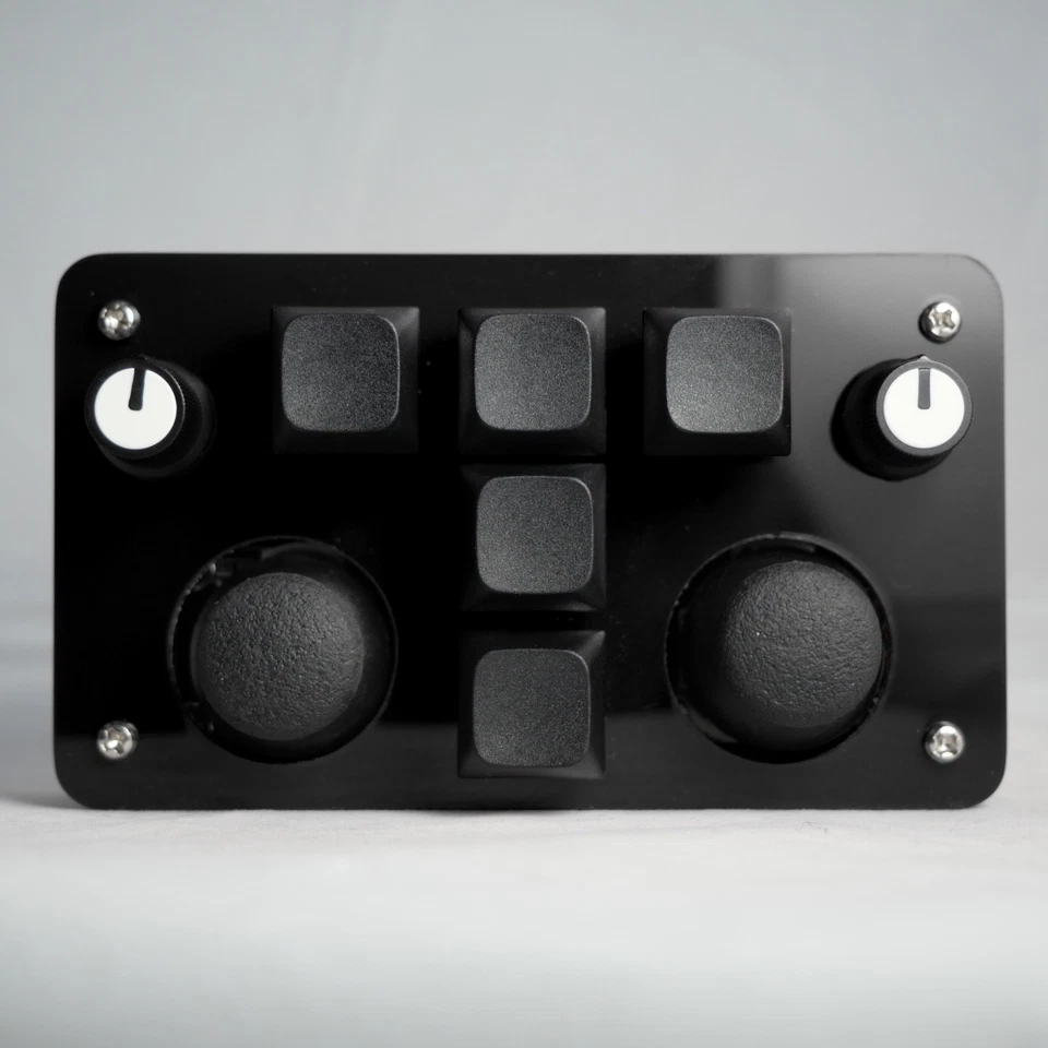 madMidi Acrylic Wireless Midi Controller - Image 1 of 4
