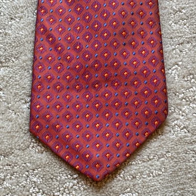 Corbata Chelsea Robert Talbott Diamantes Geométricos Medallón Elegancia Elegante Lujo Foto 1 de 4