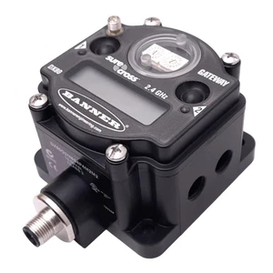 Banner DX80G2C-12515 SureCross Wireless Gateway, 2.4GHz, 3.2km Max Range, 24VDC - Picture 1 of 10