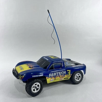 Traxxas Slash 2wd 1/10 Short Course RC Truck Radio Control RC - Image 1 of 4