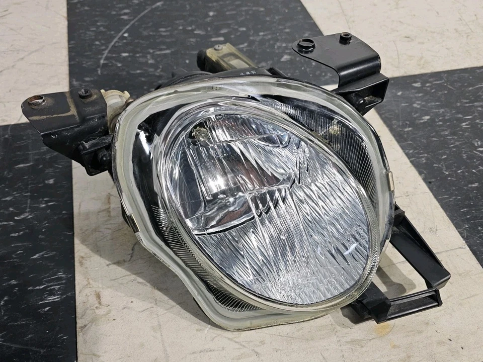 92-00 LEXUS SC300 SC400 OEM HAZ ALTO CONJUNTO LUZ ANTINIEBLA LADO DERECHO PASAJERO Foto 1 de 4