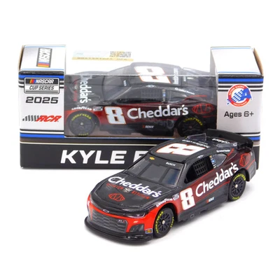Kyle Busch 2025 Cheddar's 1:64 Nascar Diecast Foto 1 de 4