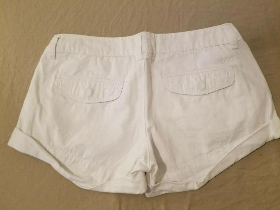 Pantalones cortos chinos de algodón blanco 00 American Eagle Outfitters para mujer Foto 1 de 4