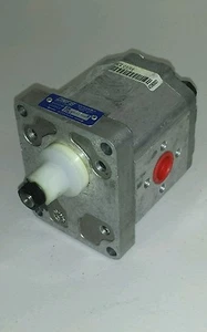OMFB Hydraulikpumpe/Motor SNM2/14 C001 LFU1 2ML 13 R (14,4) 110,1 Umdrehung - Bild 1 von 9