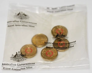 2015 Royal Australian Mint RAM Coin Bag of 5x $2 Anzac Day Lest We Forget - Foto 1 di 2