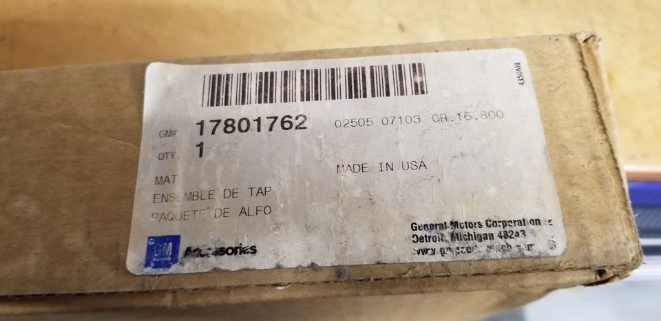 Alfombra trasera Saturn Outlook 07 17801762  Foto 1 de 1