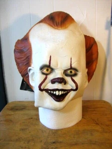 IT Pennywise The Clown Halloween Mask 100% latex by Spirit - Picture 1 of 7