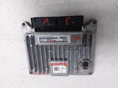 Computadora RAM PROMASTER2500 2022 3,6 L motor ECM OEM número de pieza 68532157AH  Foto 1 de 4