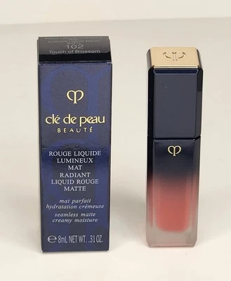 Cle de Peau Beaute líquido rojo mate 102 TOUCH OF BLOSSON tamaño completo nuevo en caja Foto 1 de 4