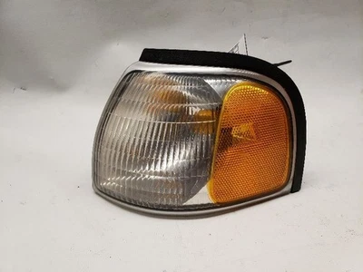 司机转角/公园灯公园灯转向信号适用于 98-00 MAZDA B-2500 13245094 — 第 1/4 张图片