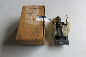 Door Locking Mechanism Left side 1247203135 fits Mercedes W124 E-class 84-00 - Picture 1 of 4