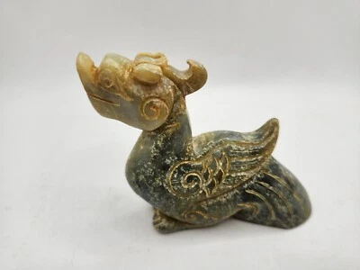 Figura de dragón de piedra mineral/jade tallada a mano de colección Foto 1 de 4