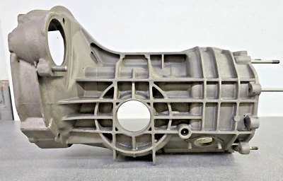 NICE USED ORIGINAL PORSCHE 914-4 TRANSMISSION GEARBOX HOUSING 914/11 HA0018919 - Image 1 of 4