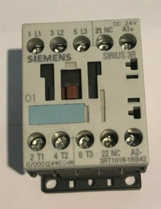 Siemens 3RT1016-1BB42 Contactor 9A 3P - Picture 1 of 4