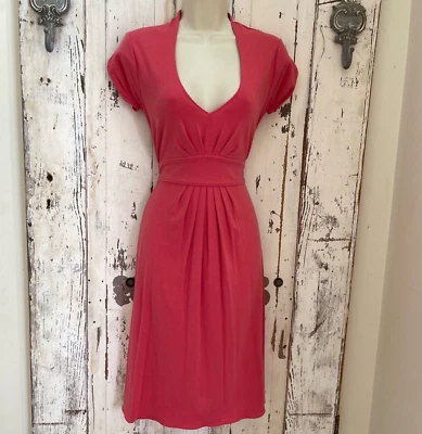 Elie Tahari Size Small Woman's Pink Knit V-Neck Comfy Classy Summer Dress - Image 1 of 4