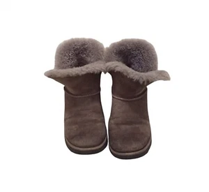 UGG Womens Classic Cuff Mini, Size W6.5, brown, 1016417  - Picture 1 of 9