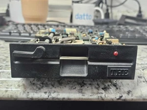 THE Clean - Vintage Qume QUMETRAK 142 5.25" 5 1/4" Half Height Floppy Disk Drive - Afbeelding 1 van 6