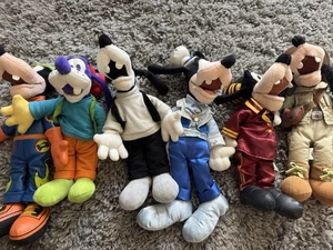 Assortment Of Goofy Plush Toys - Picture 1 of 21
