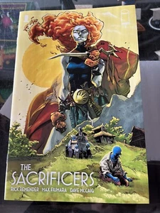 Cómics de Rick Remender (2023) de portada principal de The Sacrificers #1 - Imagen 1 de 2